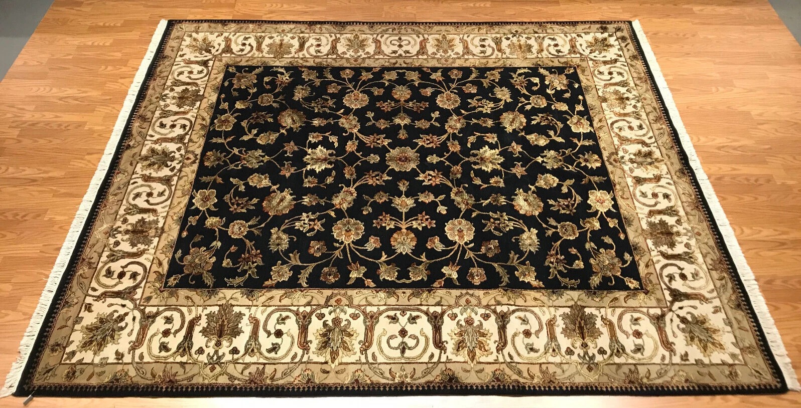 8 X 10 Hand Knotted Wool & Silk Area Rug