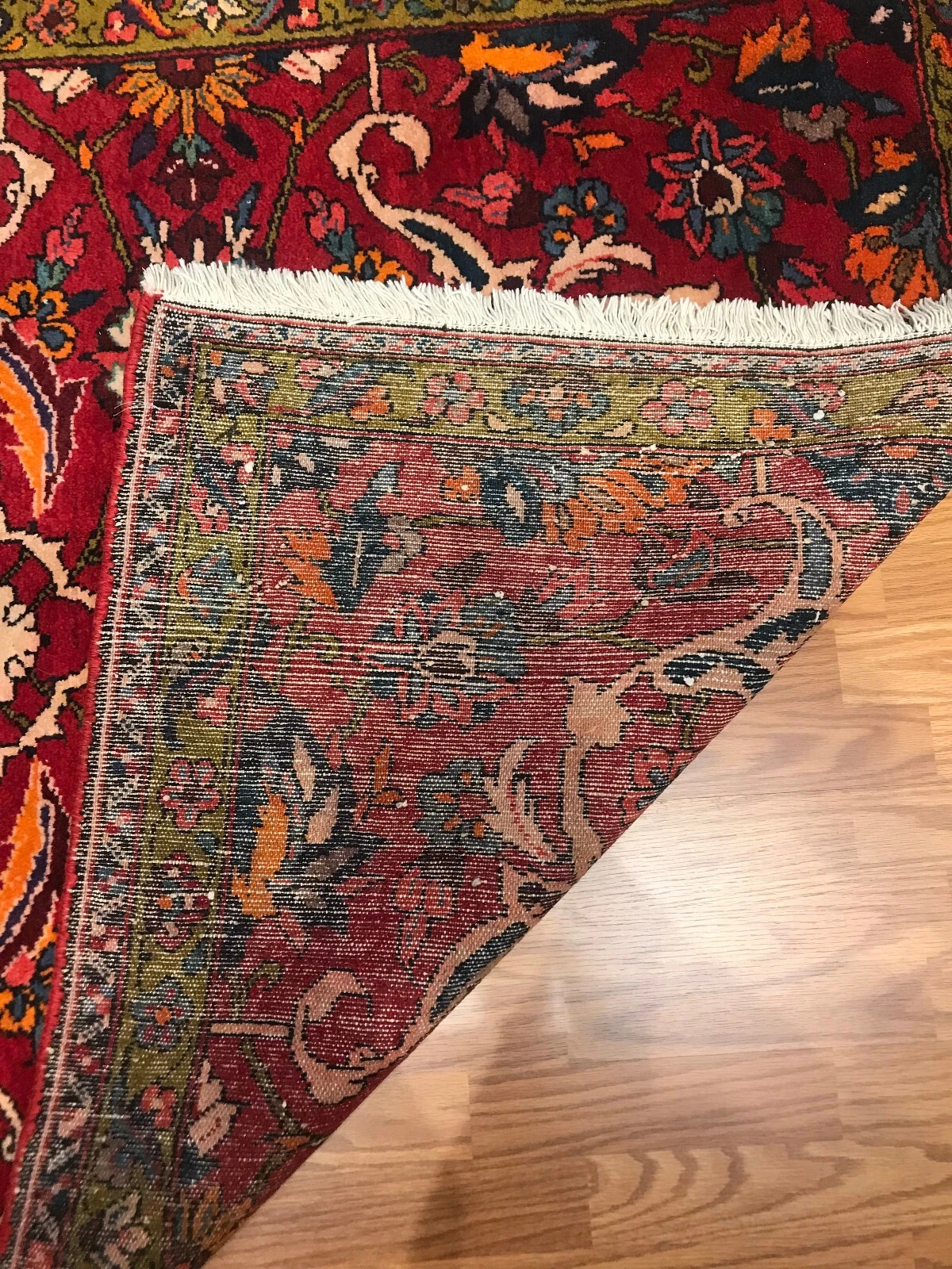 4.7 x 7.1 Vintage Tribal Floral Red 100% Wool Vegetable Dye