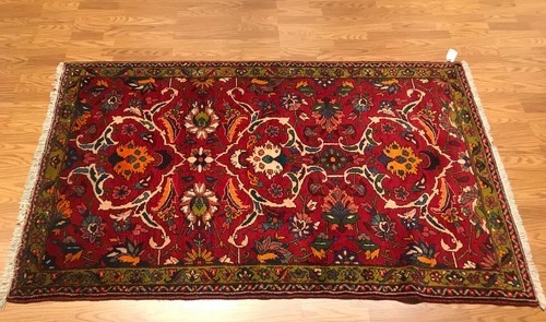 4.7 x 7.1 Vintage Tribal Floral Red 100% Wool Vegetable Dye