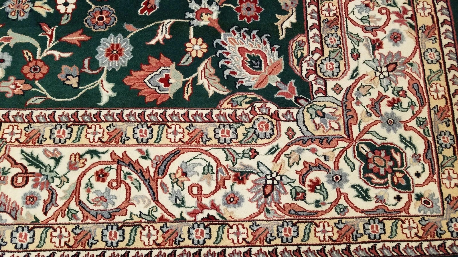 9 x 12 Green Ivory Indo All Over Hand Knotted Wool Oriental Rug