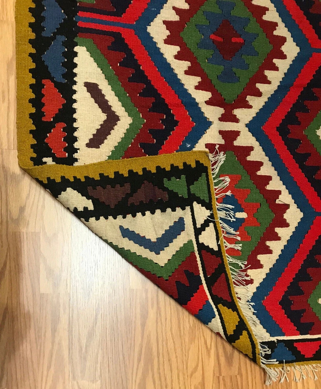 3.3 x 5.2 Kilim 100% Wool Hand Knotted Area Rug