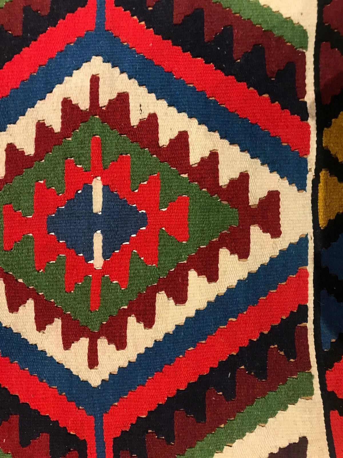3.3 x 5.2 Kilim 100% Wool Hand Knotted Area Rug