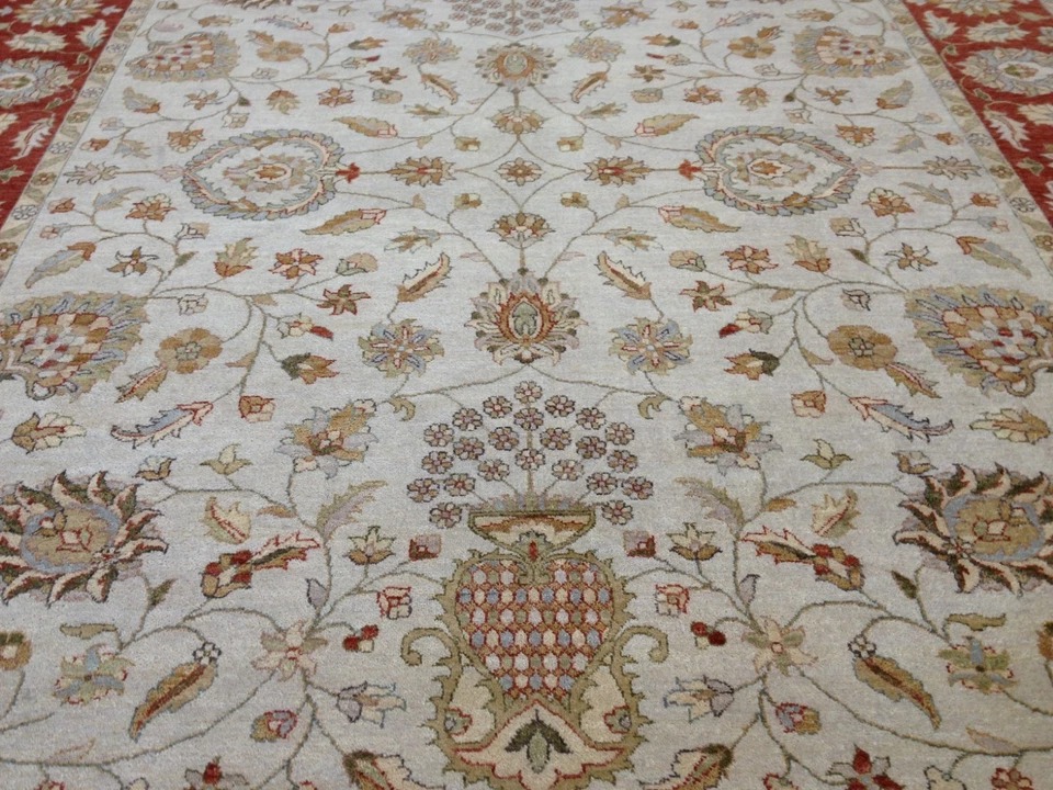 8 x 10 Indo Peshavar Hand spawned Wool Hand Knotted Oriental Rug