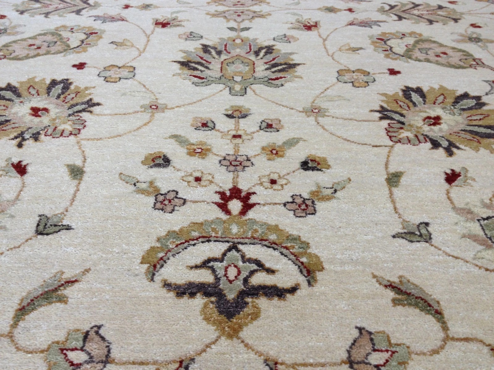 8x10 Ivory & Gold Indo Gazni Hand Knotted Wool Vegetable Dyed Area Rug