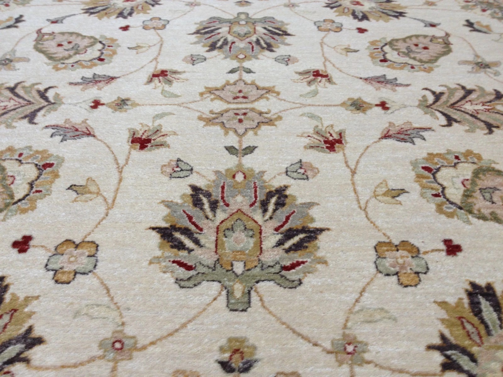 8x10 Ivory & Gold Indo Gazni Hand Knotted Wool Vegetable Dyed Area Rug