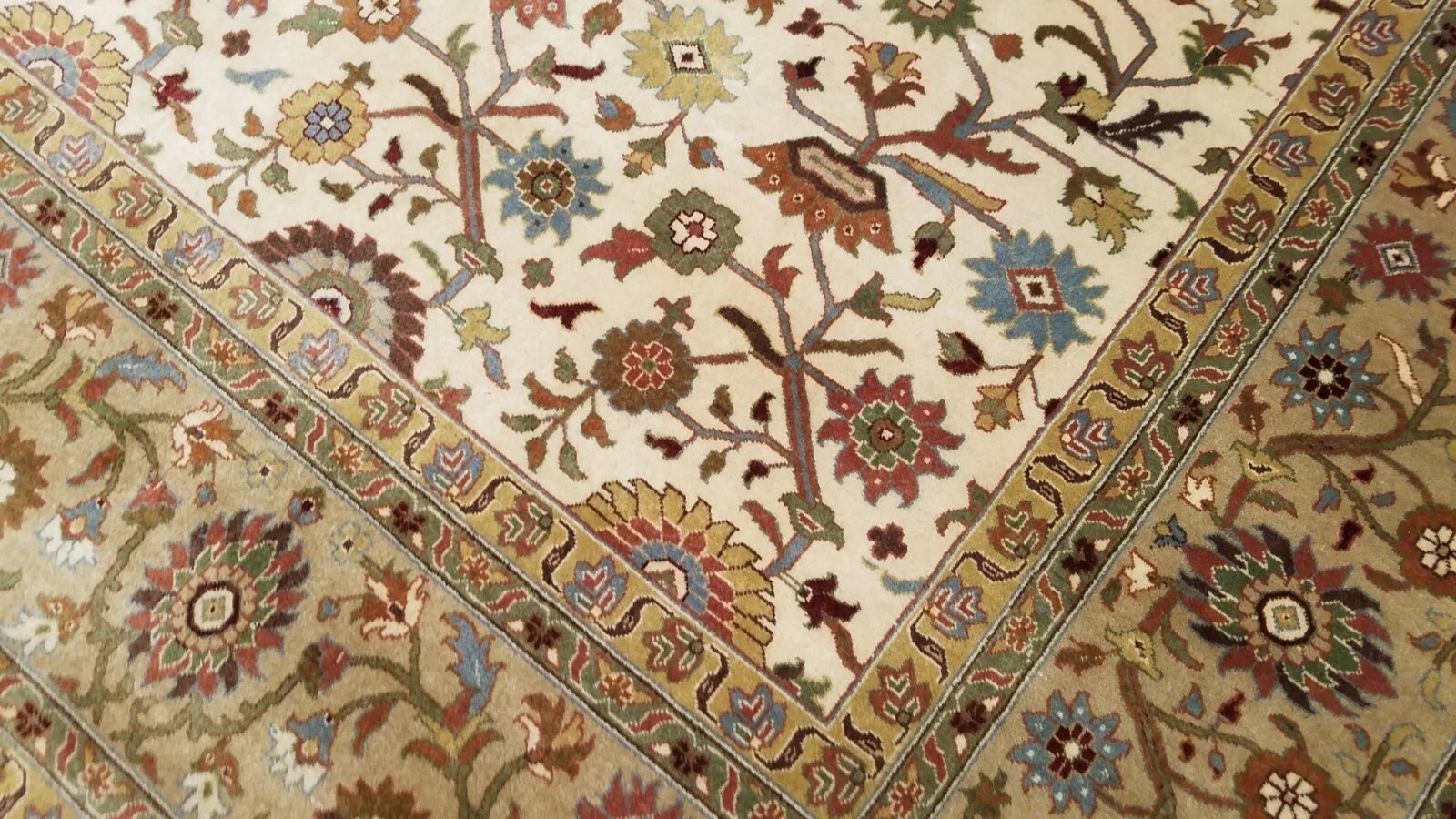 9 x 12 Ivory & Beige Fine Quality India All Over Hand Knotted Wool Oriental Rug