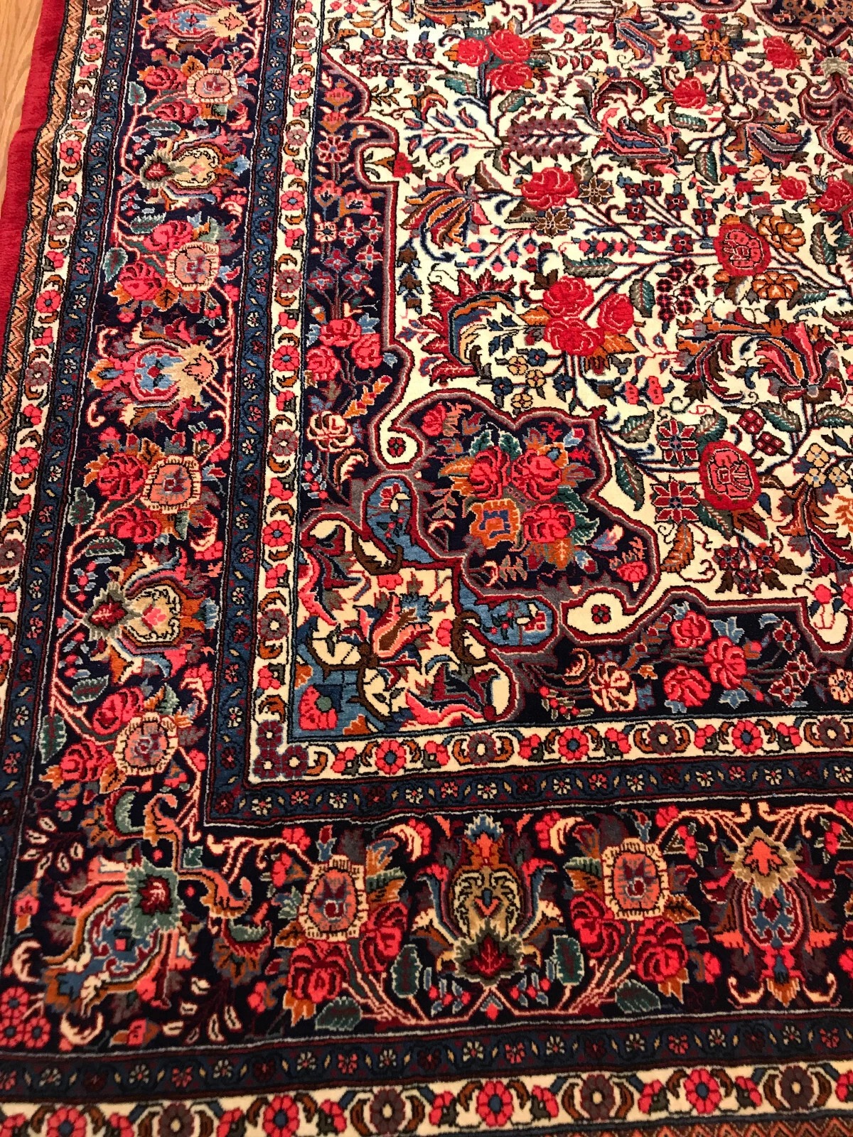7.4 x 11.2 Vintage 100% Wool Hand Knotted Area Rug