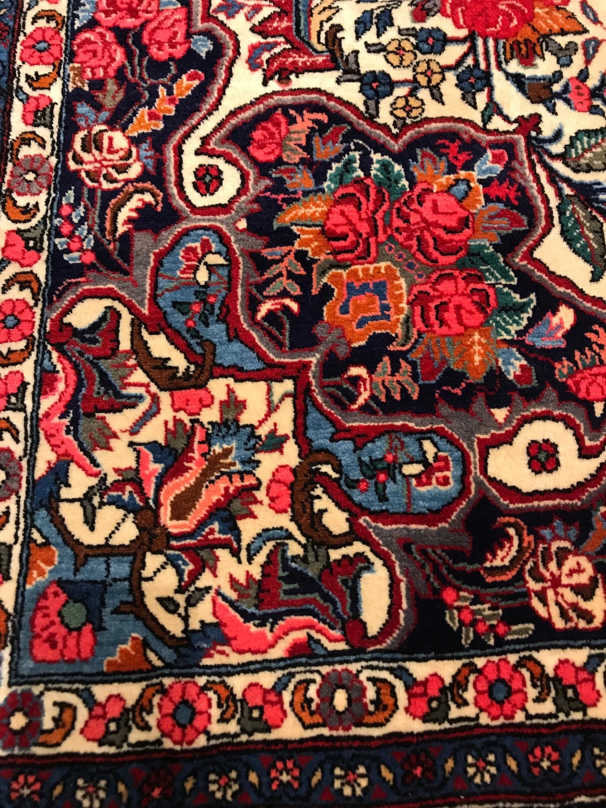 7.4 x 11.2 Vintage 100% Wool Hand Knotted Area Rug