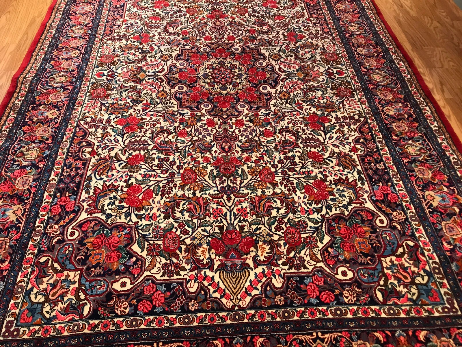 7.4 x 11.2 Vintage 100% Wool Hand Knotted Area Rug