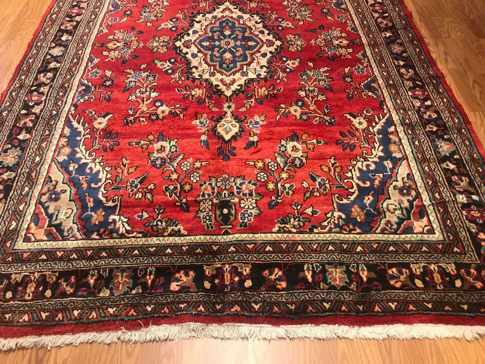 7.2 x 10 Vintage 100% Wool Hand Knotted Area Rug