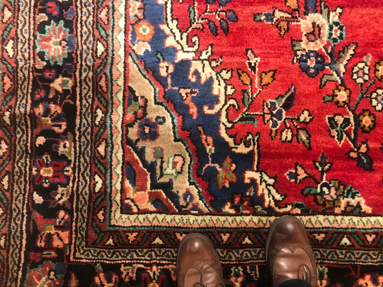 7.2 x 10 Vintage 100% Wool Hand Knotted Area Rug