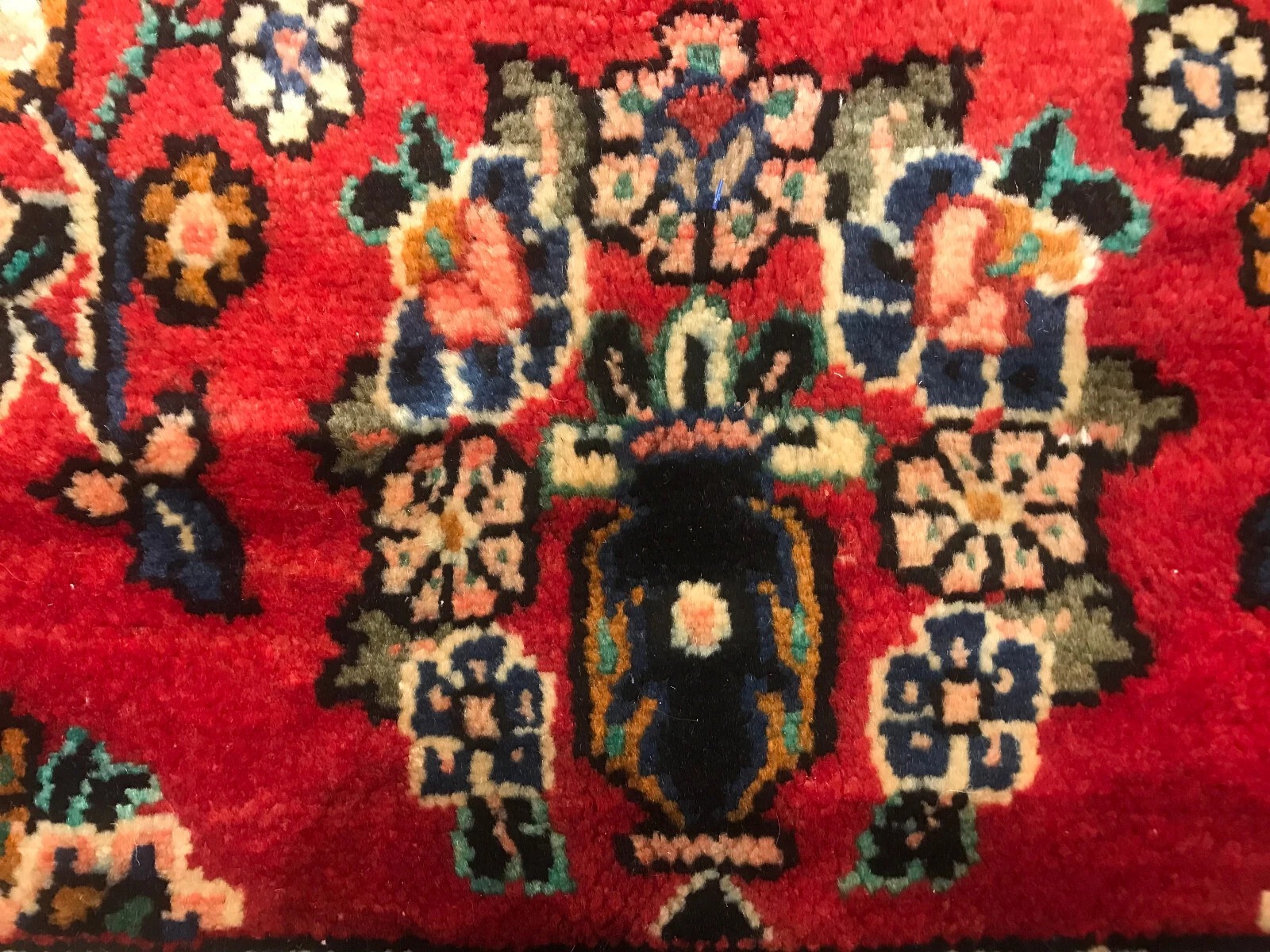 7.2 x 10 Vintage 100% Wool Hand Knotted Area Rug