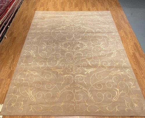 8 x 10 Hand Knotted 100% Wool & Silk Area Rug