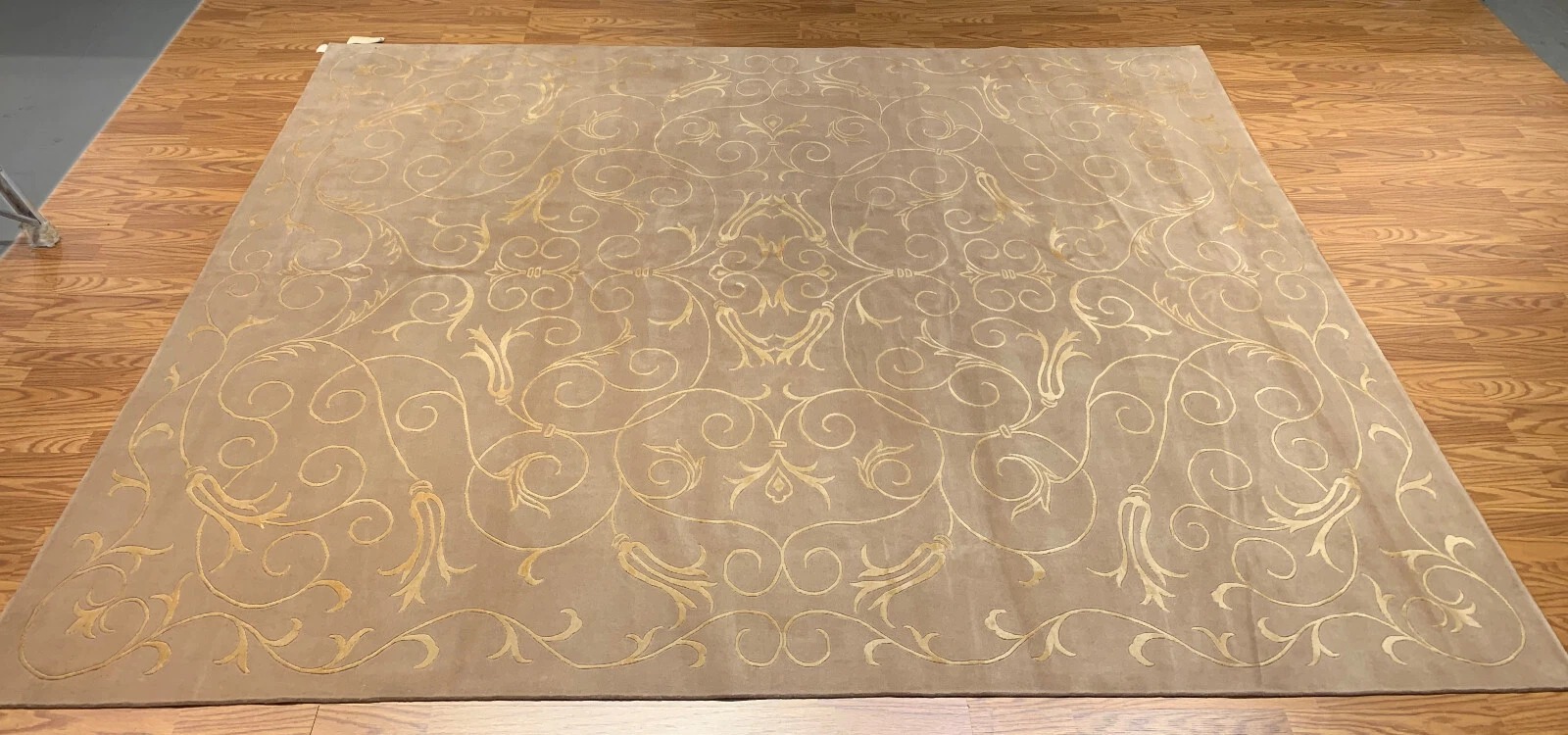 8 x 10 Hand Knotted 100% Wool & Silk Area Rug