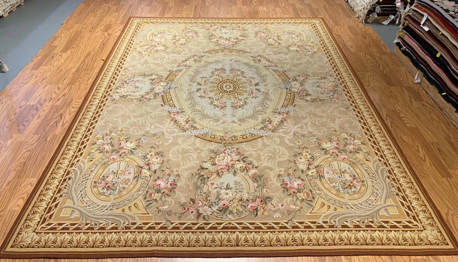 8 x 10 Needle Point 100% Wool Hand Knotted Area Rug