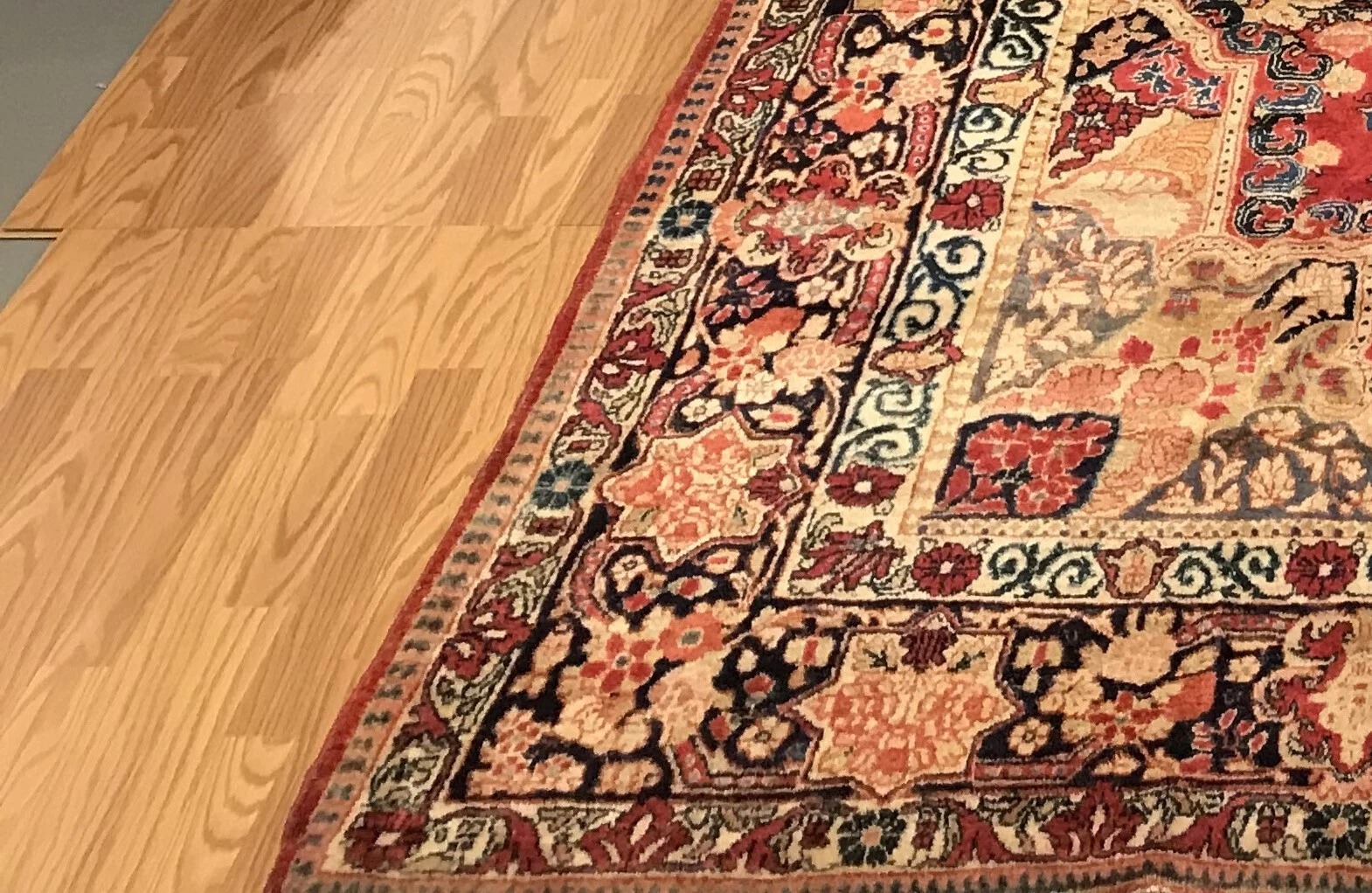 8.8 x 11.9 ft Antique Sarough Hand Knotted 100% Wool Area Rug Vegetable Dyes.