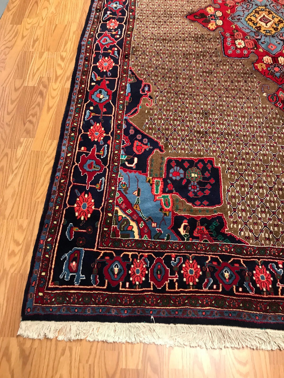 7.1 x 11.3 Vintage 100% Wool Hand Knotted Area Rug