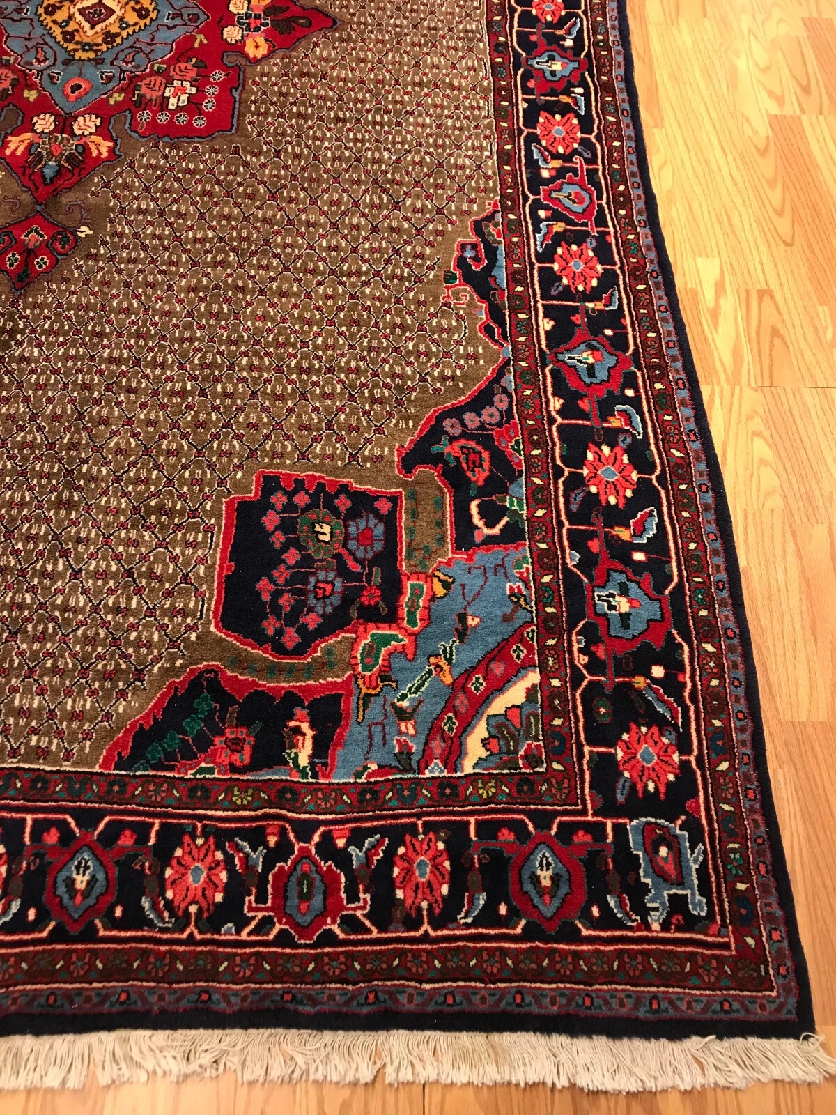 7.1 x 11.3 Vintage 100% Wool Hand Knotted Area Rug