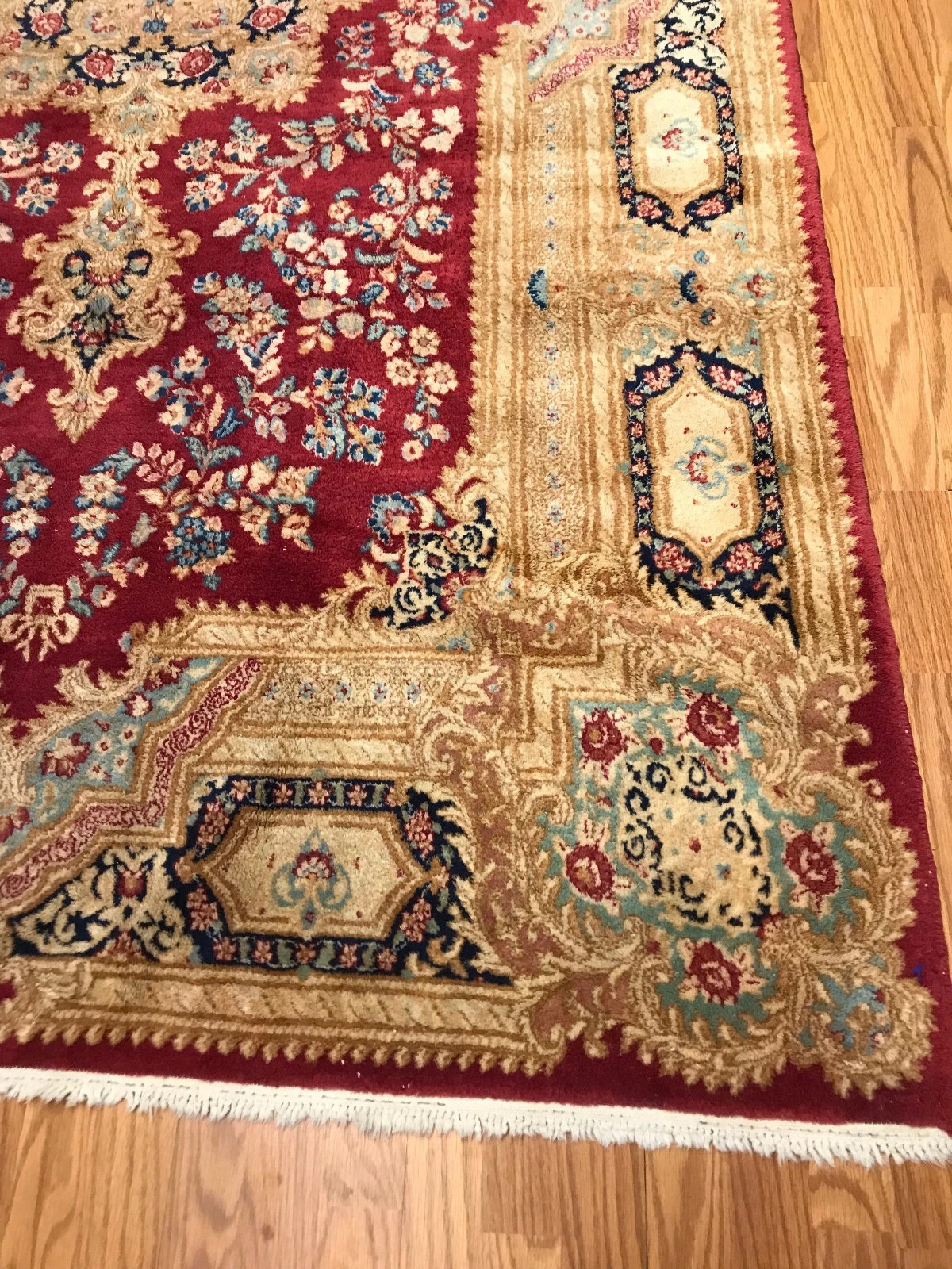 5.9 x 9.2 Vintage 100% Wool Hand Knotted Area Rug
