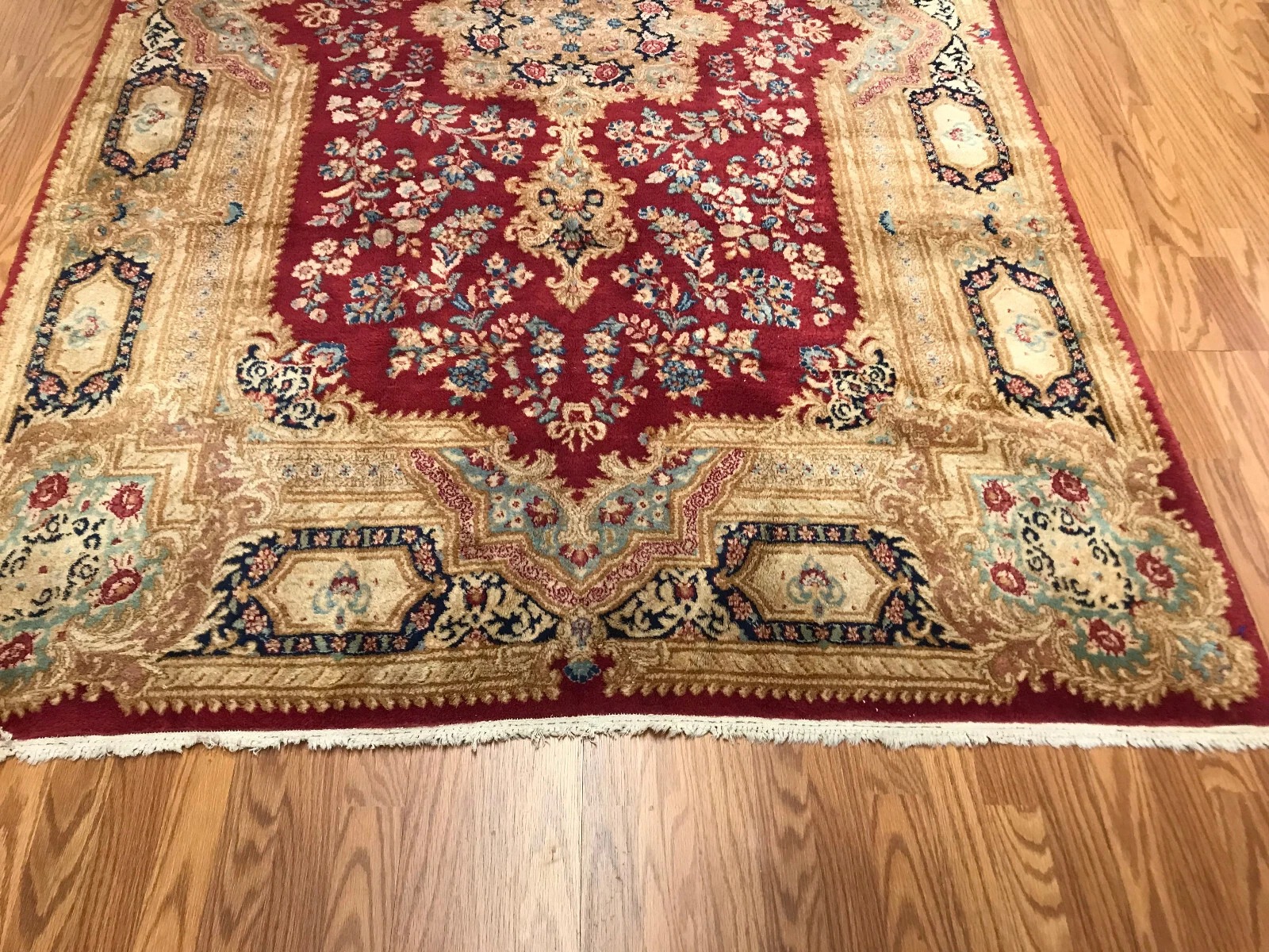 5.9 x 9.2 Vintage 100% Wool Hand Knotted Area Rug