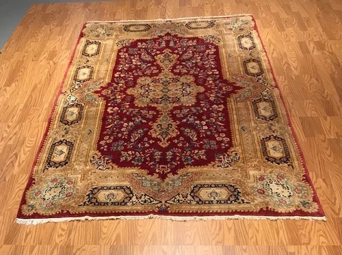 5.9 x 9.2 Vintage 100% Wool Hand Knotted Area Rug