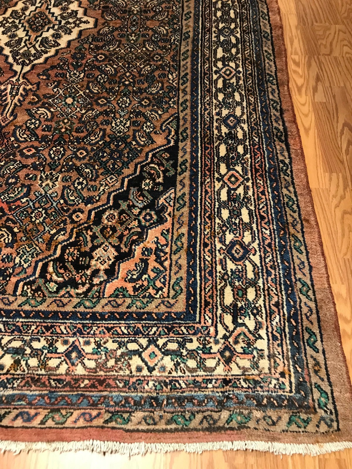 6.9 x 10 Vintage 100% Wool Hand Knotted Area Rug
