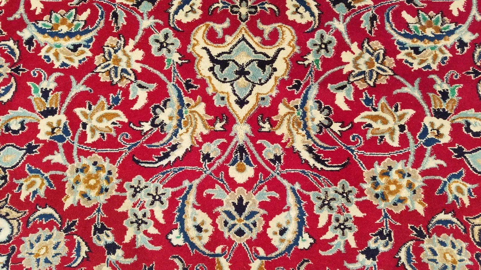 7 x 10 Red & Ivory Naein Wool Hand Knotted Area rug