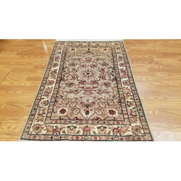 3 x 5 L. Green & Ivory Wool & Silk Hand Knotted Area rug