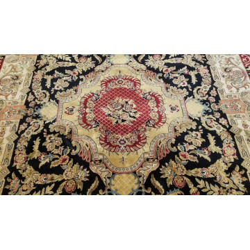 8 x 10 Fine Quality Vegetable Dye Black & Red Hand Knotted Wool Rug